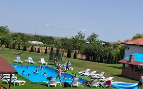 Paradiso Resort